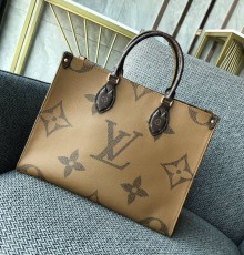 Louis Vuitto* M45321 Monogram Onthego bag