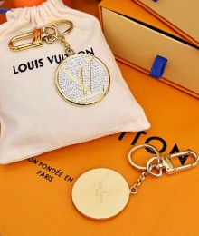 Louis Vuitto* m64261 LV Circle 키링-골드