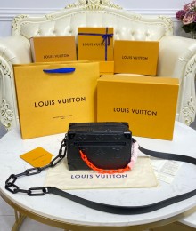 Louis Vuitto* 소프트 트렁크