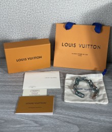 Louis Vuitto* 팔찌